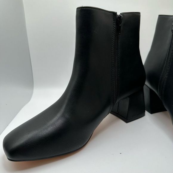 CUSHIONAIRE Women's dress heel boot +Memory Foam 8.5 WIDE BLACK - Picture 7 of 7